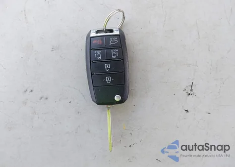 2018 Kia Sedona Lx из США, поврежденный, VIN KNDMB5C15J6378858